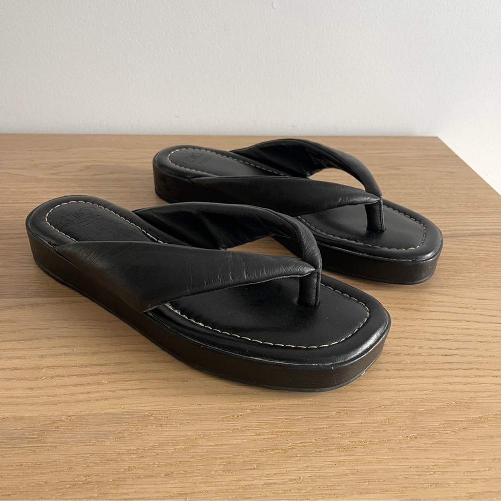 Dune London Longisland flip flop sandals black leather 40 padded thong 90s